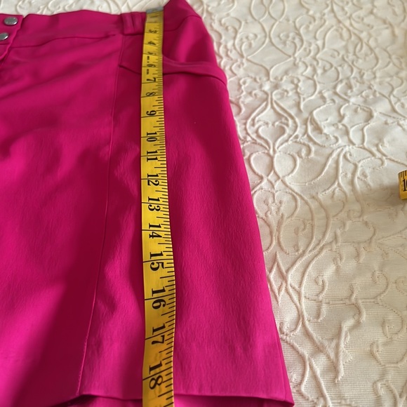 Tail Shorts - Picture 4 of 7